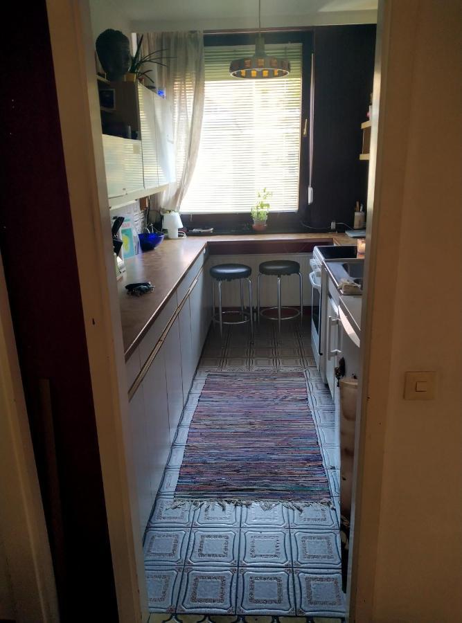 Nettes Apartment Im 14Ten Bezirk In Wien Luaran gambar