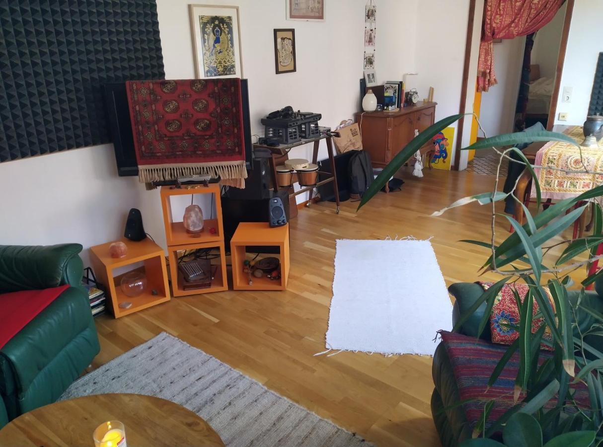 Nettes Apartment Im 14Ten Bezirk In Wien Luaran gambar